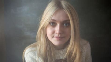 Dakota Dakota Fanning Defends Going Nude in New Film